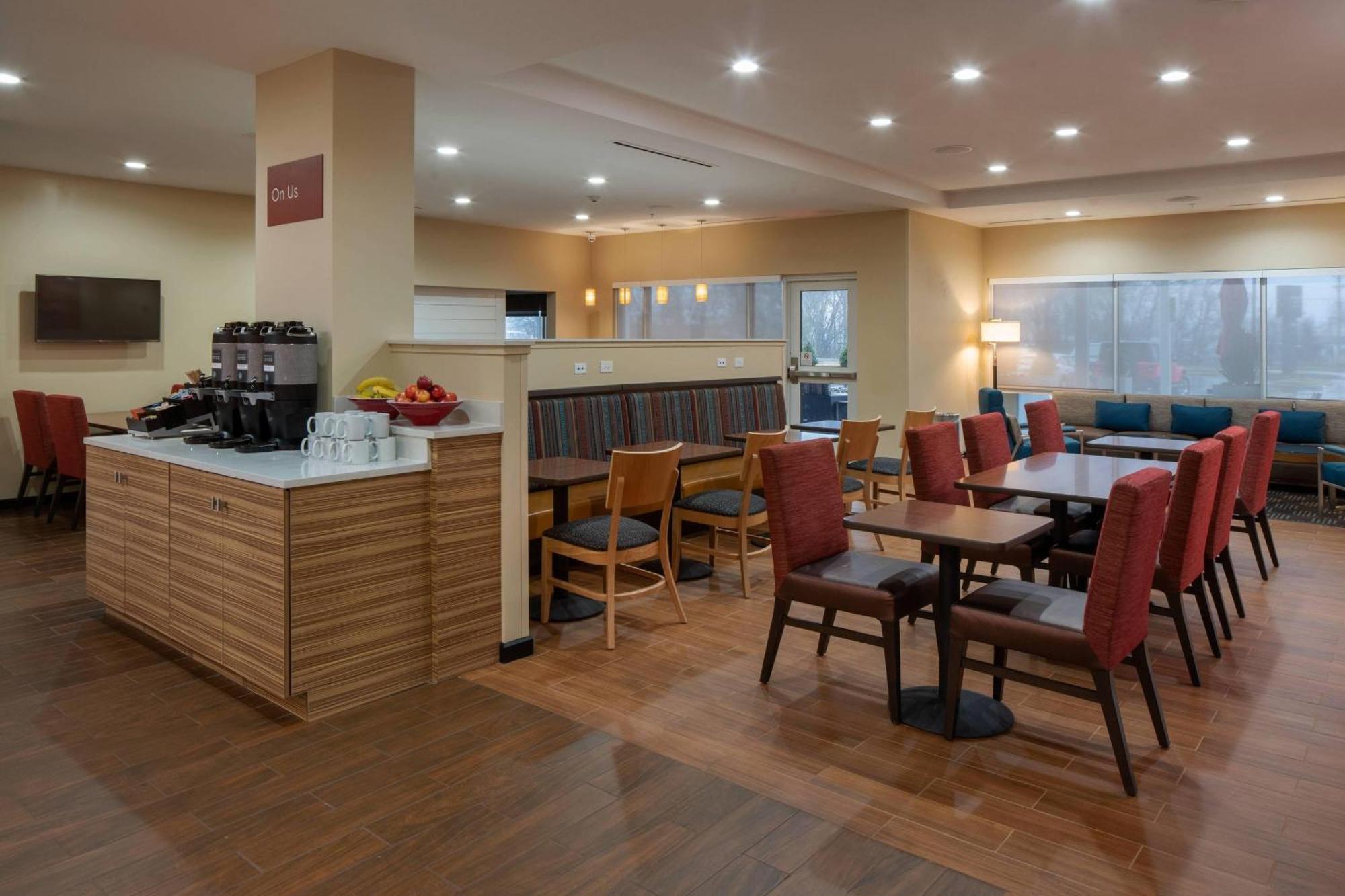 Towneplace By Marriott Suites Clarksville Exterior photo